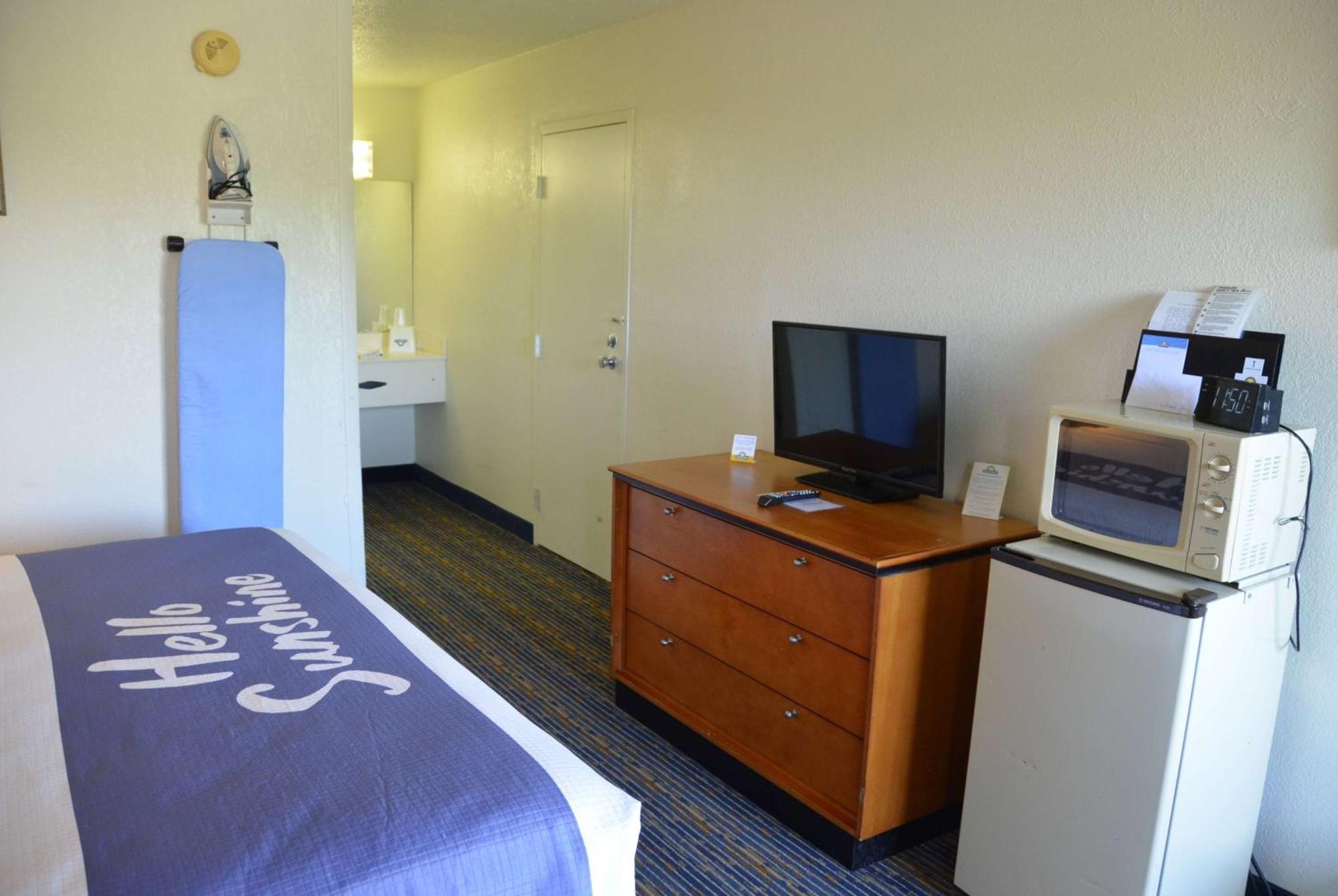 Days Inn By Wyndham Luray Shenandoah Ngoại thất bức ảnh